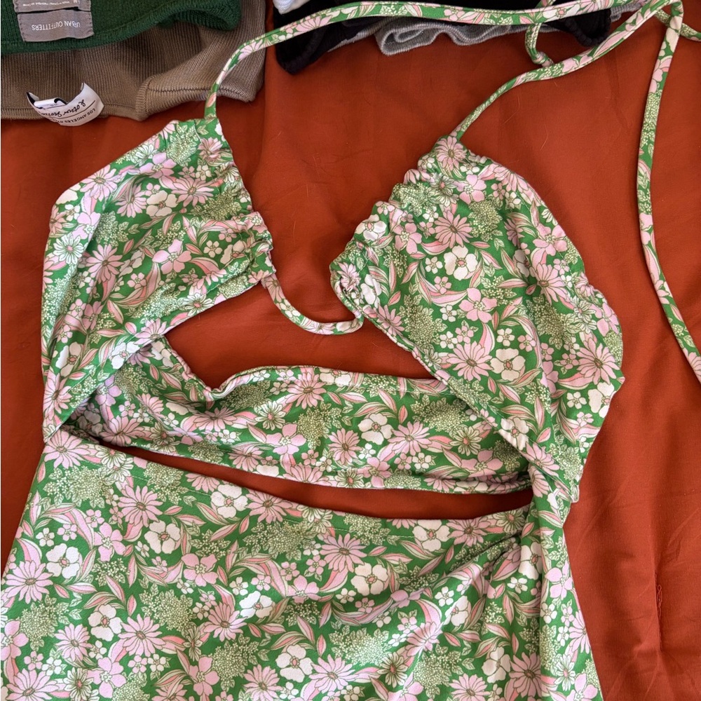 RESA Floral Green and Pink Midi Dress